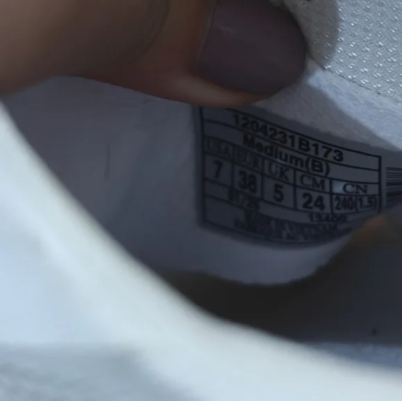 Brooks Womens Hyperion Max 2 1204231B173 White Running Shoes Sneakers Size 7 B - Picture 4 of 5